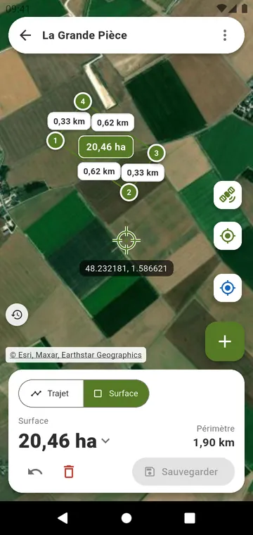 Un champ dessiné sur la carte satellite, avec ses côtés